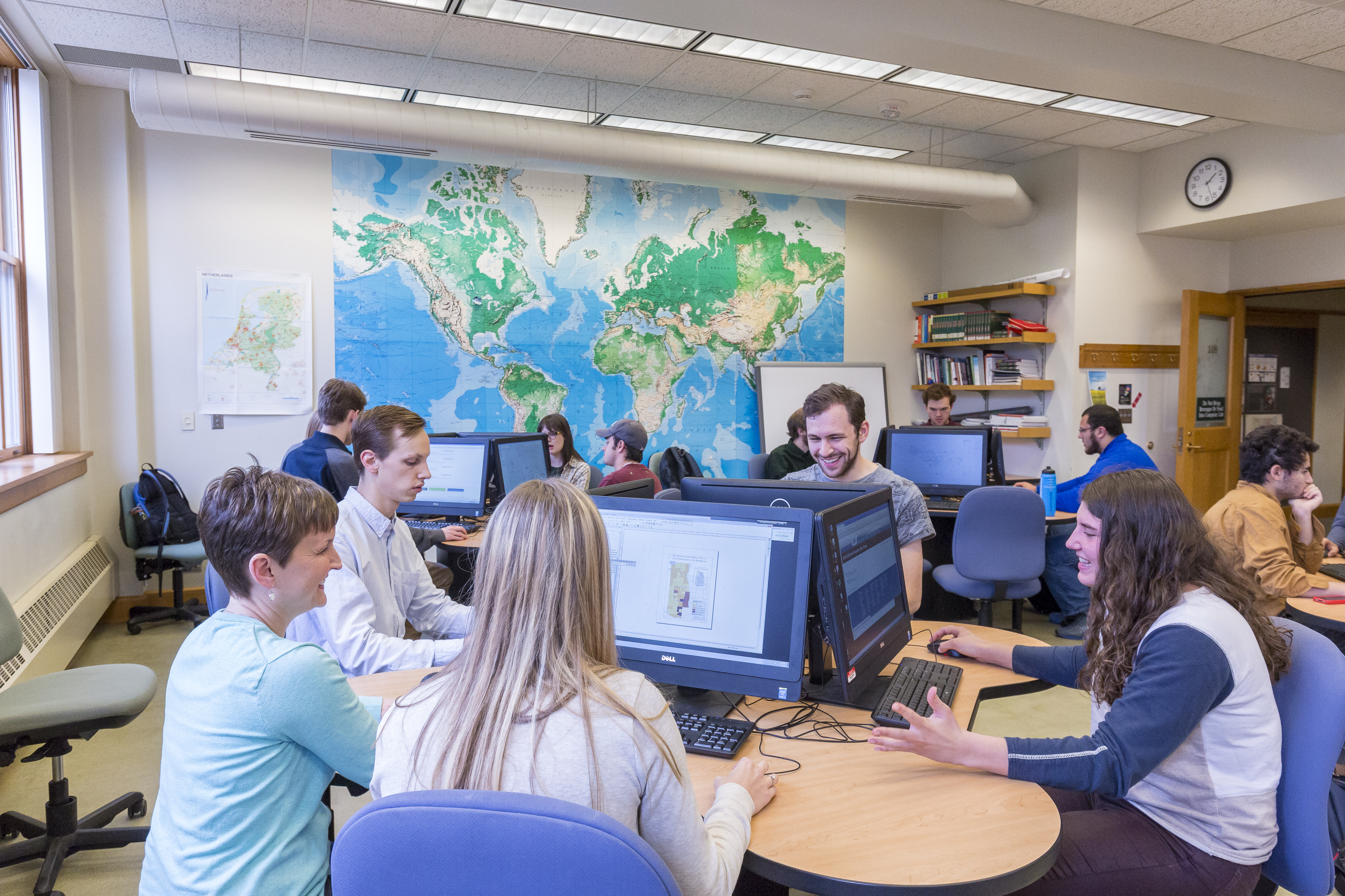 Geographic Information Systems - Geography - Macalester College