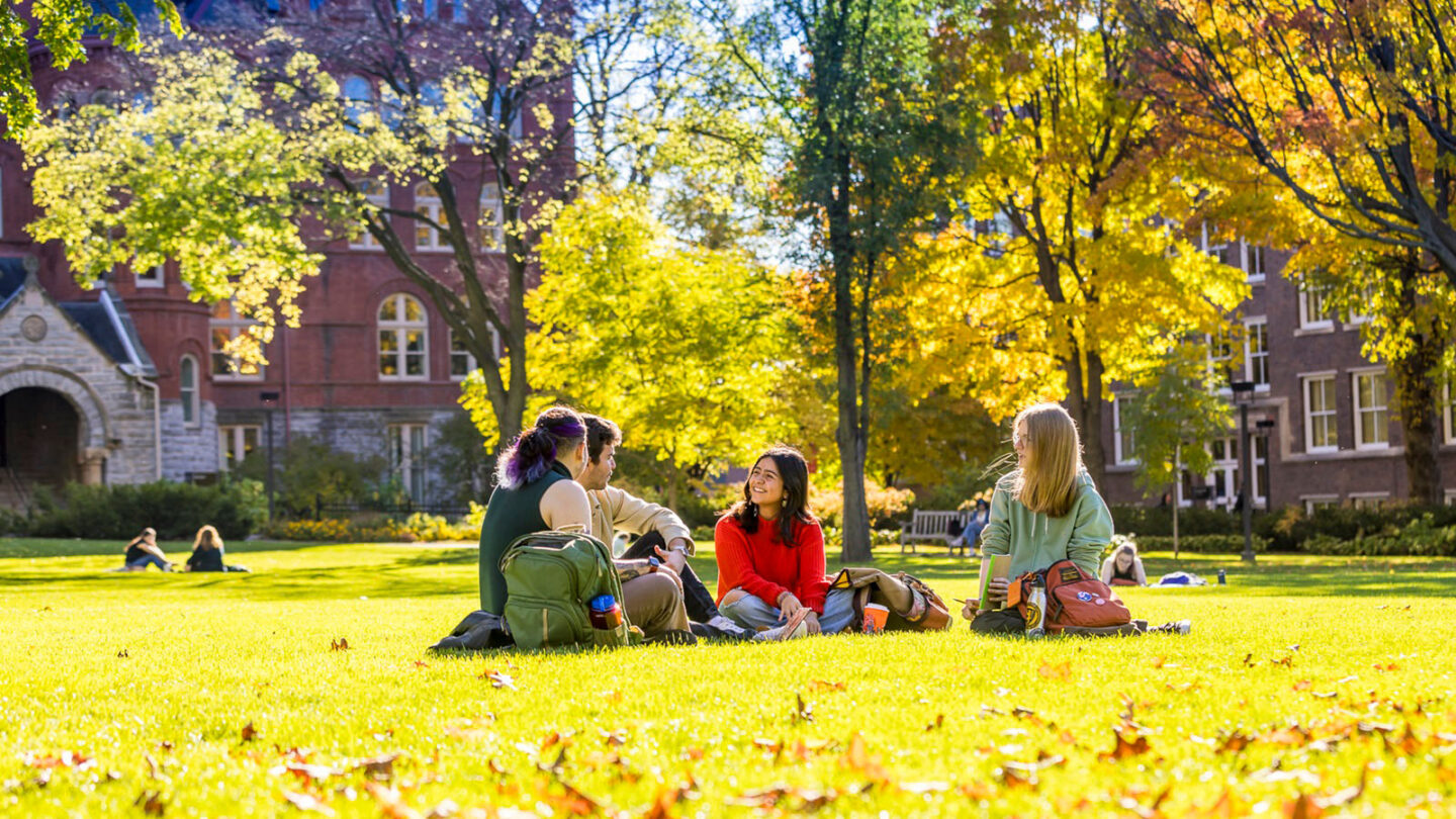 Macalester College   Macalester Great Lawn 0065 2560x1440 1440x0 C Default 